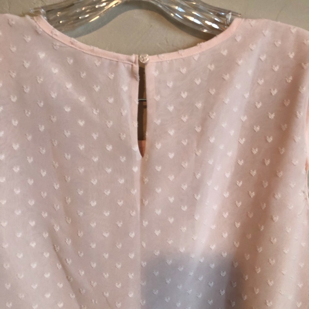 Candies Blush Pinkβ Lace Heart Sleeveless Blouse - Picture 4 of 9